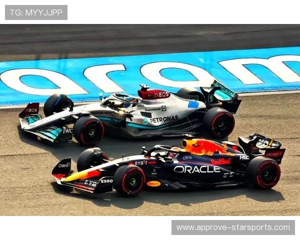 F1赛季精彩回顾与展望 红牛与梅赛德斯激烈角逐引爆车迷热情