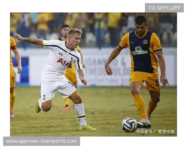 球队实力对比与战术分析：全面剖析各队优势与劣势