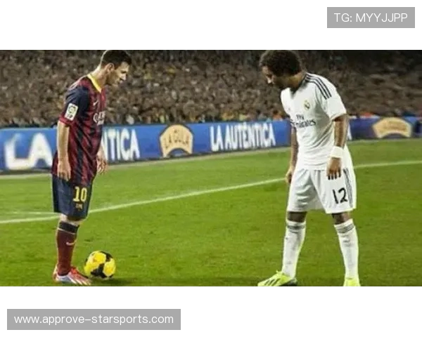 梅西领衔新纪元 足坛巨星再创辉煌 未来之路充满挑战与机遇